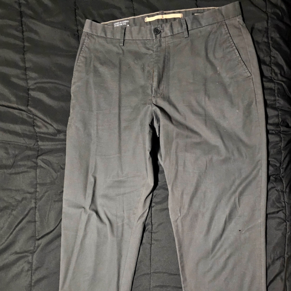 Banana Republic Lived In Athletic Fit Chino Gray 36 x 32